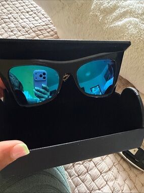 Wildfox Cateye Ivy blue oversized sunglasses